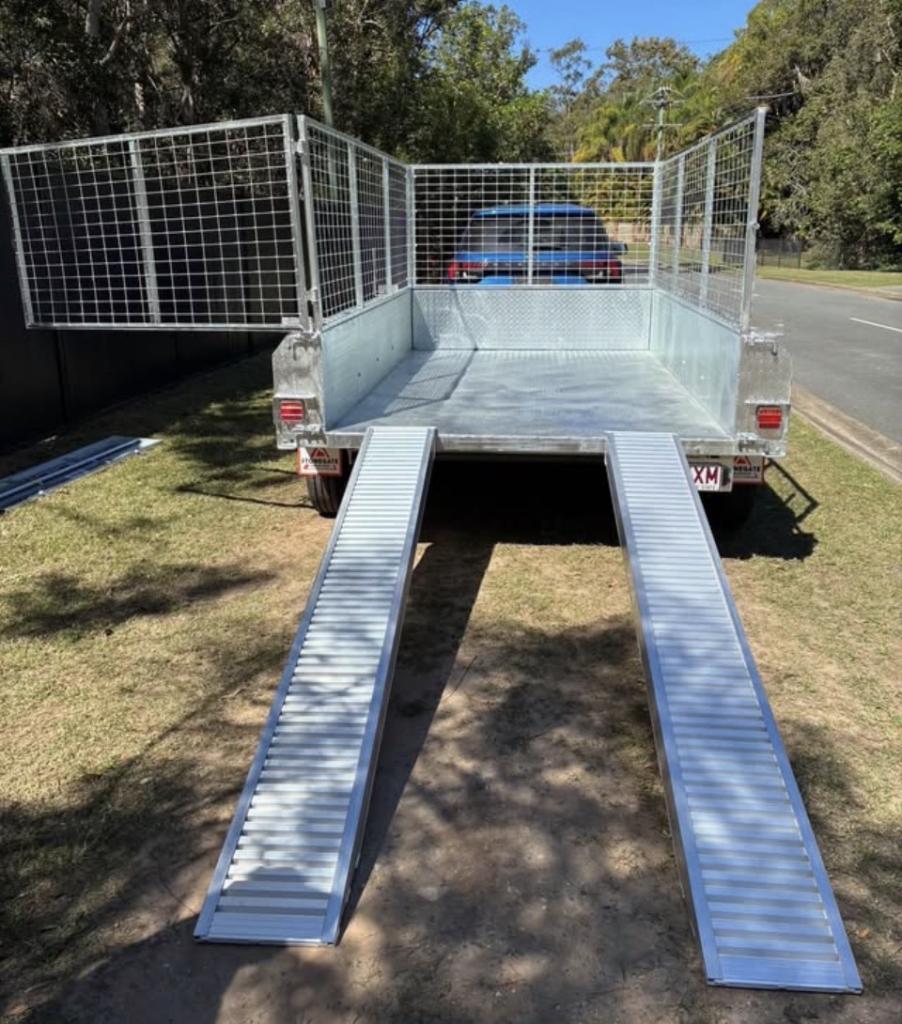 10 x 6 Hydraulic Tipper 3500kg ATM – Ramps – 900mm Cage